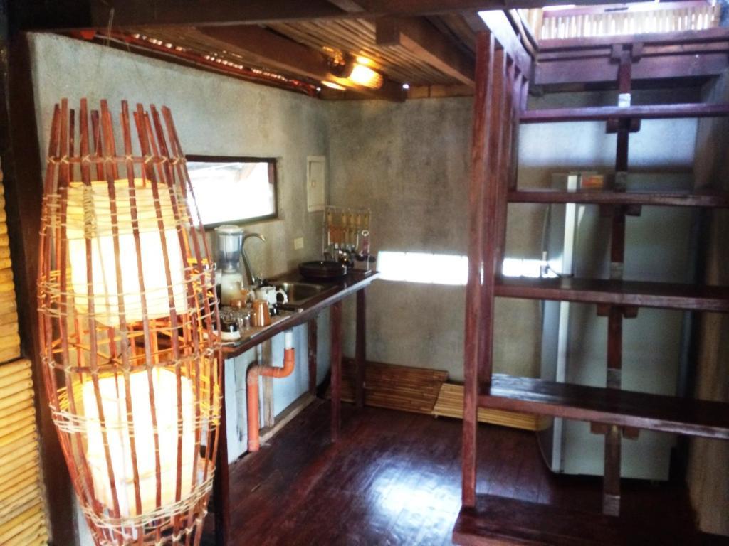 The Village House Puerto Princesa Exterior photo