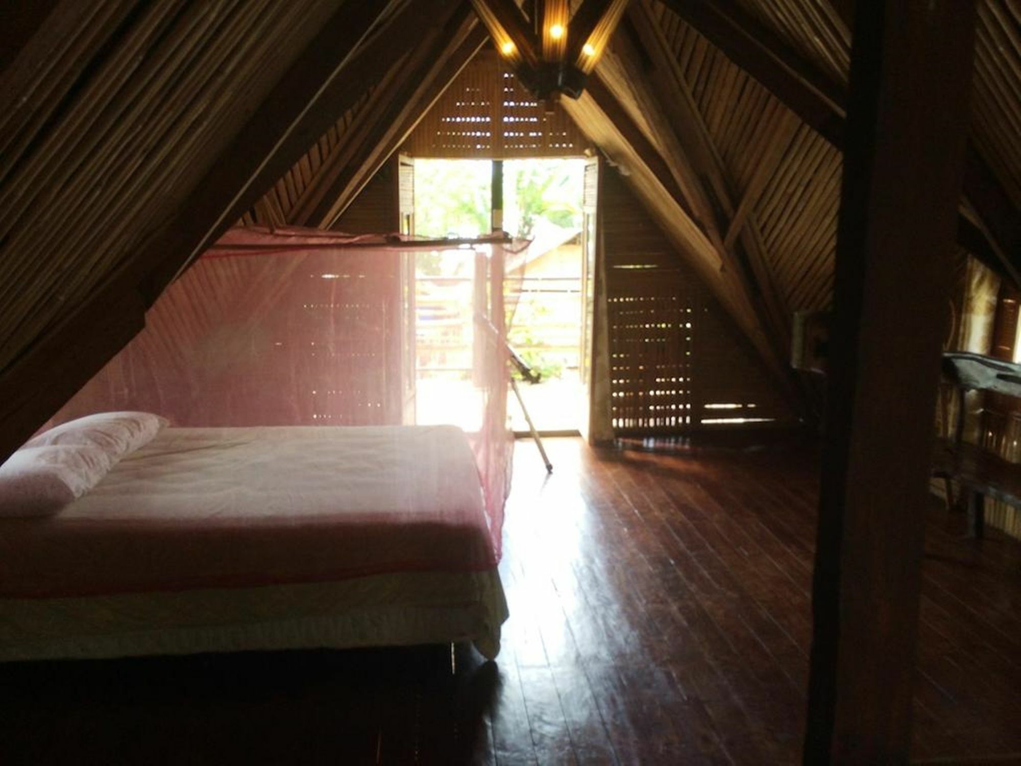 The Village House Puerto Princesa Exterior photo